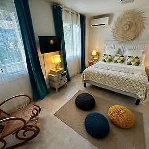 Village Options Parking And Baby Appartement